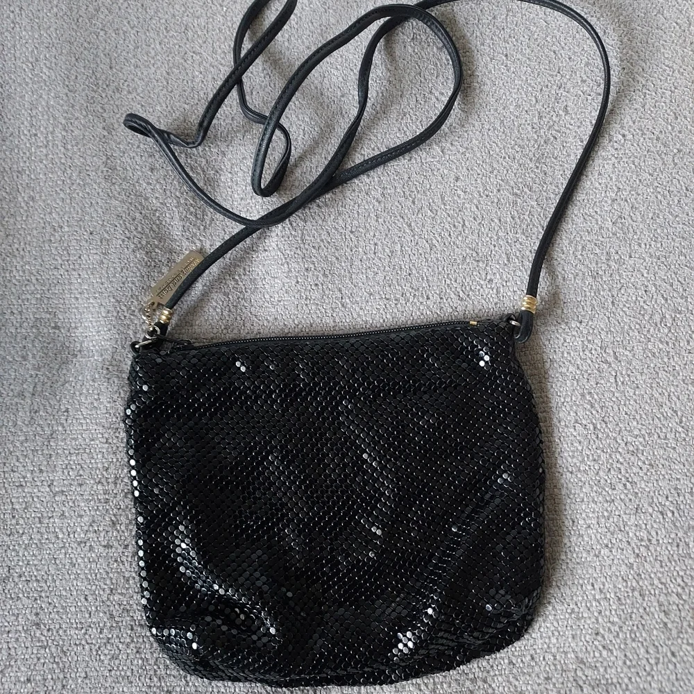 Whiting & Davis Black Shoulder Mesh Bag Texture and Compact Size_3
